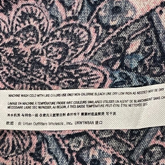 INTIMATELY FREE PEOPLE "Count Me In Trapeze" Lace Trim Top Paisley Black/Pink L - Picture 9 of 10